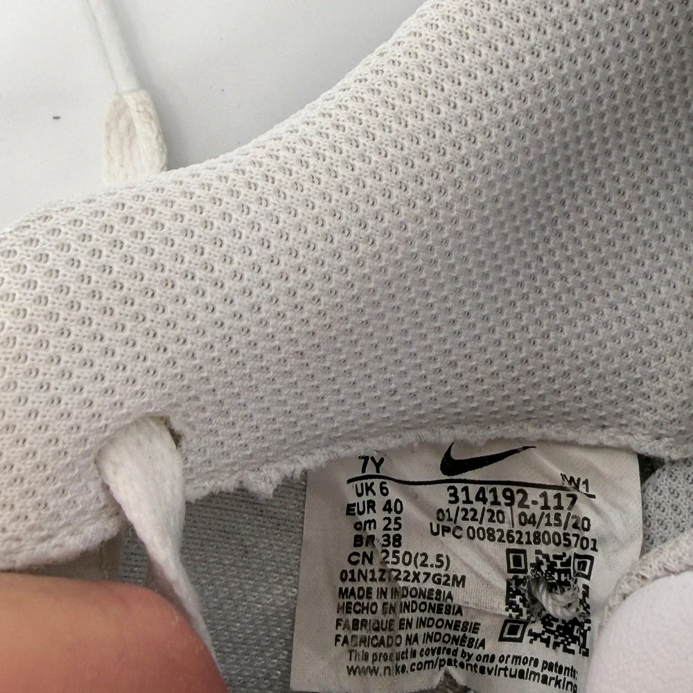 Nike please note